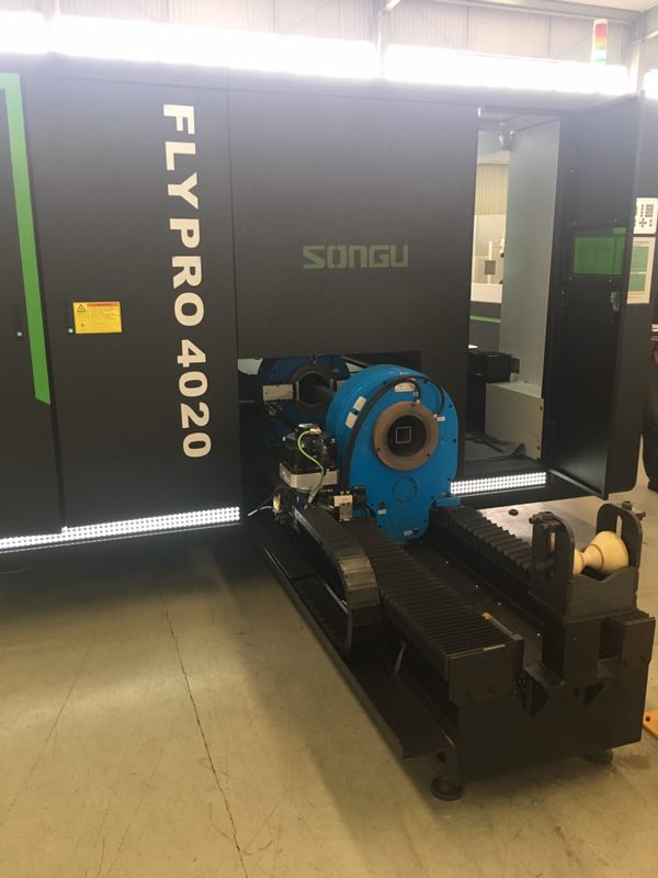 激光切管卡盤應用現場